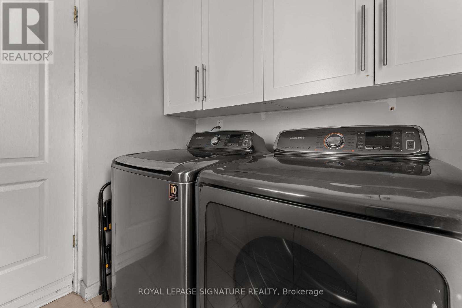 176 Hastings Avenue, Toronto, Ontario  M4L 2L3 - Photo 37 - E12878122