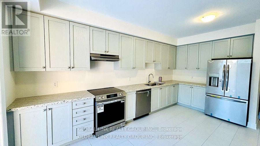 2959 Gatestone Path, Pickering, Ontario  L1X 0R5 - Photo 4 - E12878124