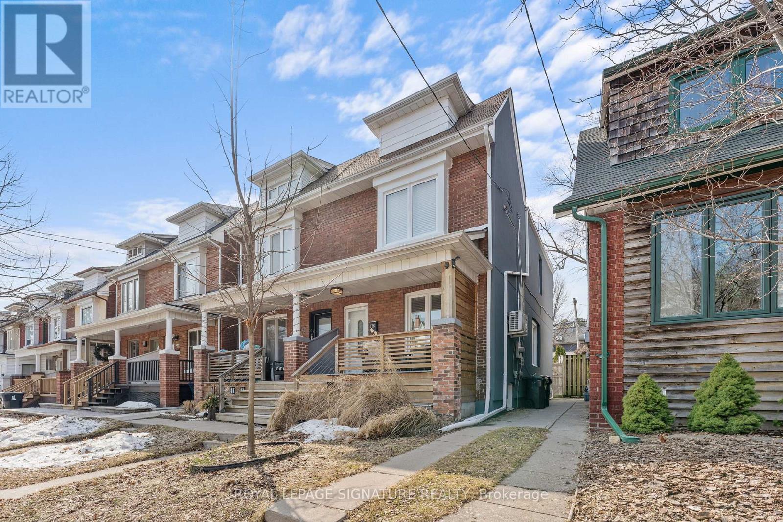 176 HASTINGS AVENUE, Toronto, Ontario