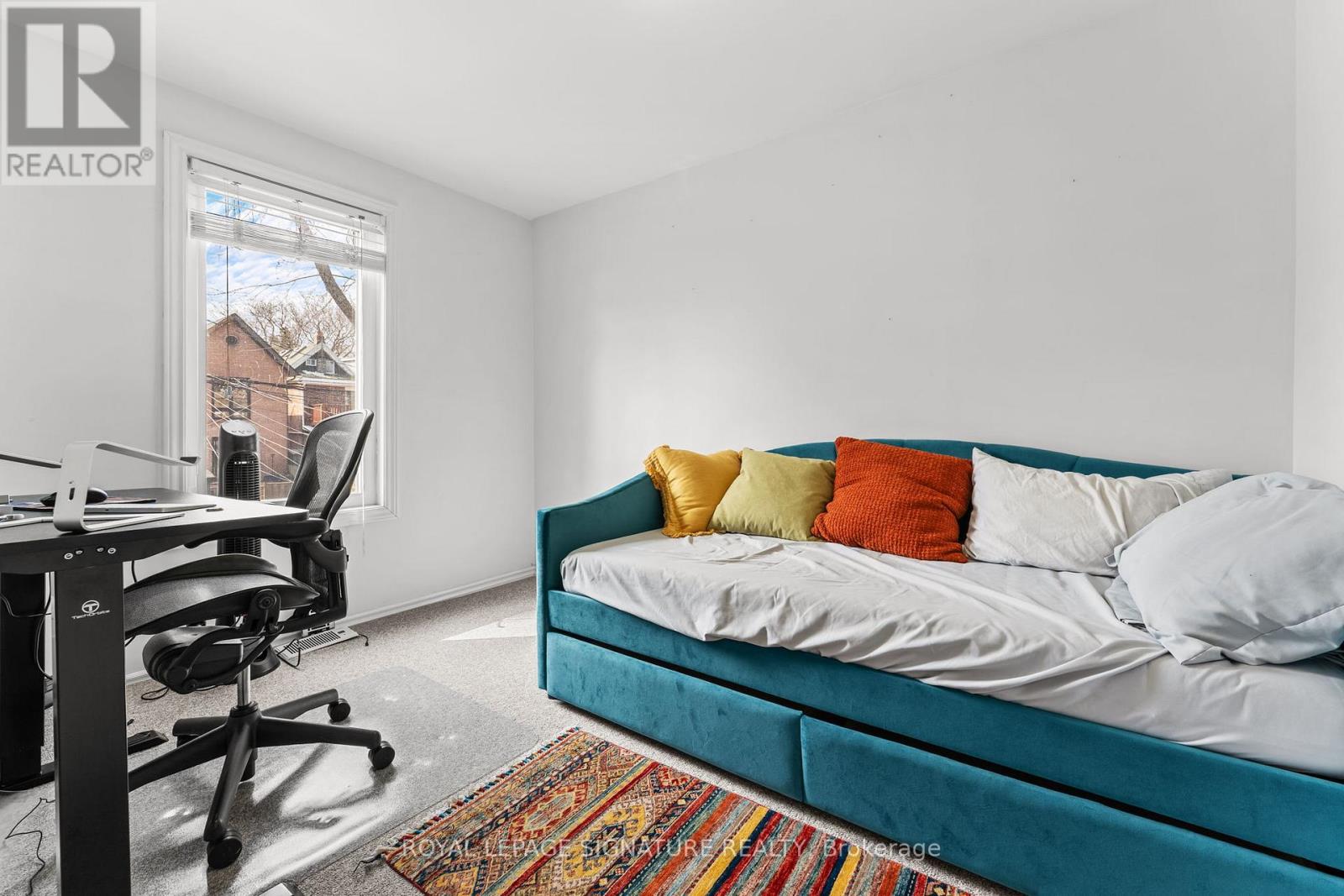 176 Hastings Avenue, Toronto, Ontario  M4L 2L3 - Photo 21 - E12878142