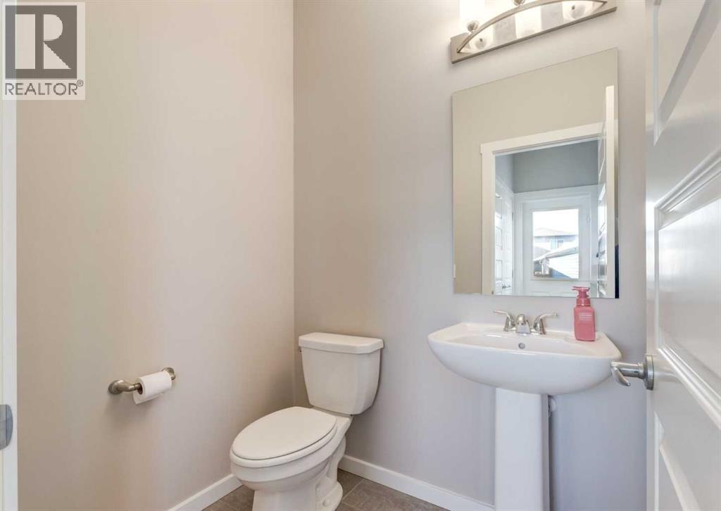 50 Legacy Glen Circle Se, Calgary, Alberta  T2X 4R6 - Photo 17 - A2286925