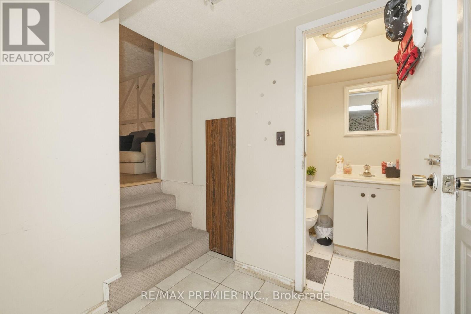 3783 Morning Star Drive, Mississauga (Malton), Ontario  L4T 1Y6 - Photo 33 - W12798352