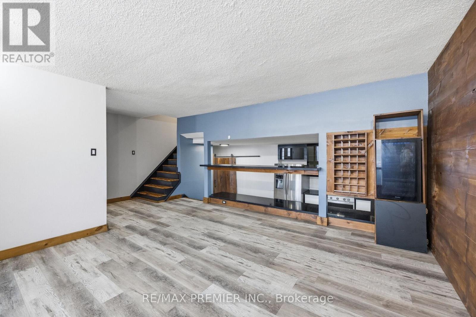 3783 Morning Star Drive, Mississauga (Malton), Ontario  L4T 1Y6 - Photo 11 - W12798352