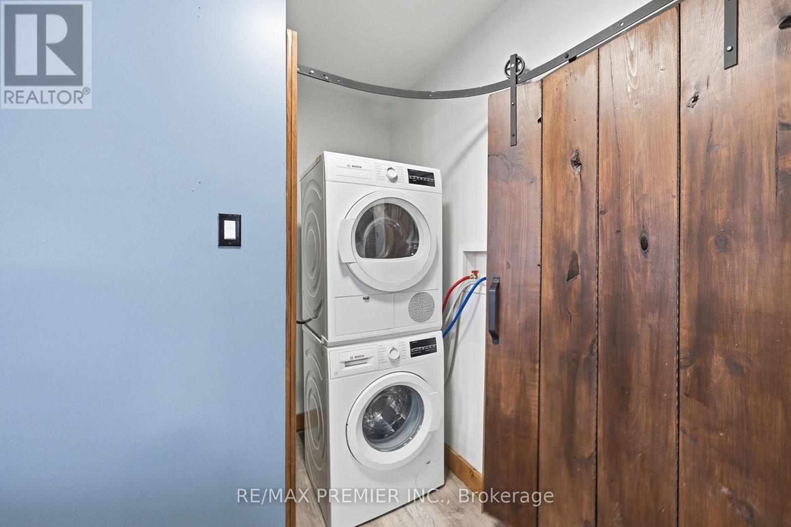 3783 Morning Star Drive, Mississauga (Malton), Ontario  L4T 1Y6 - Photo 17 - W12798352