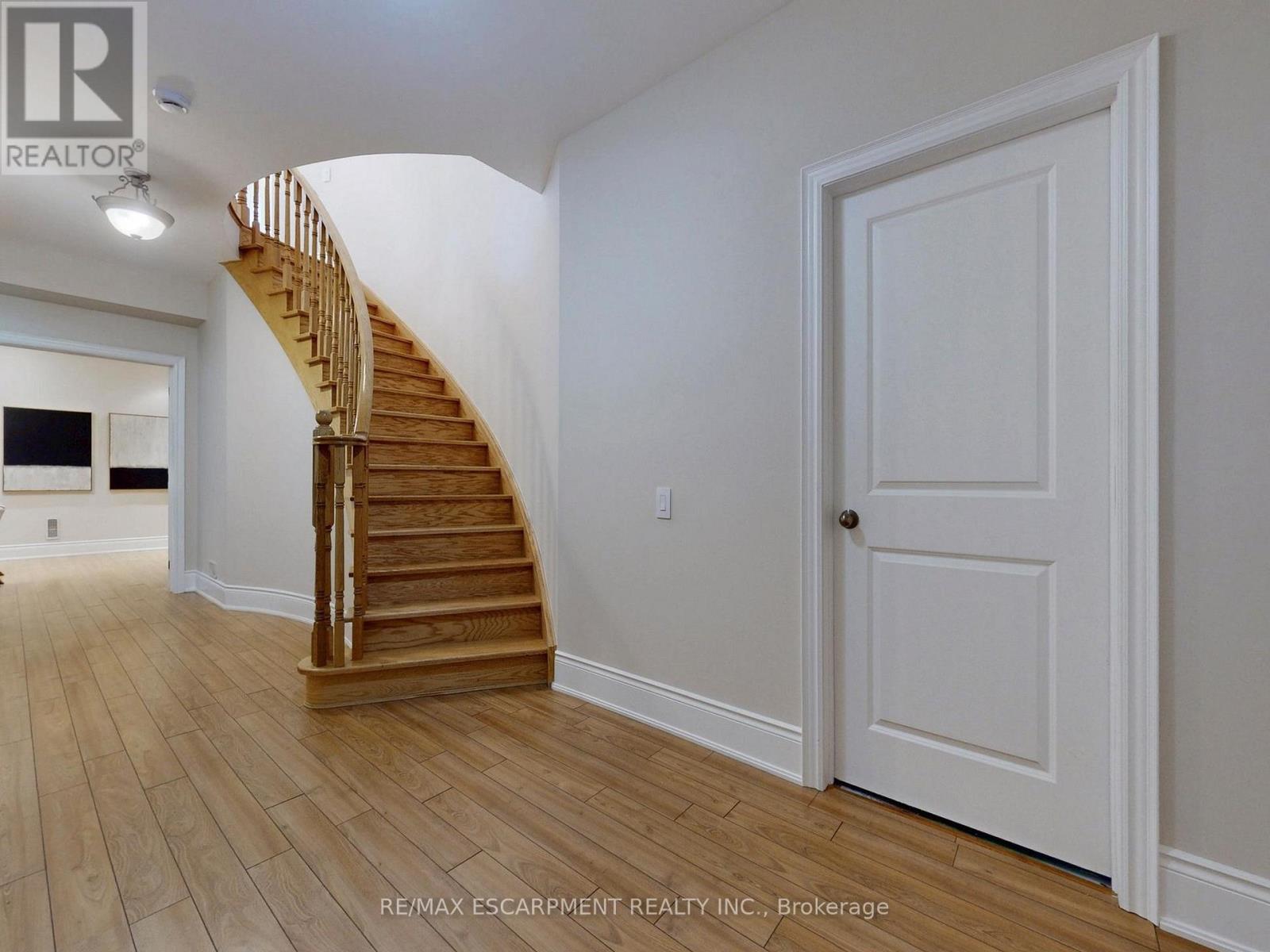 3340 Mistwell Crescent, Oakville, Ontario  L6L 0A3 - Photo 35 - W12872640