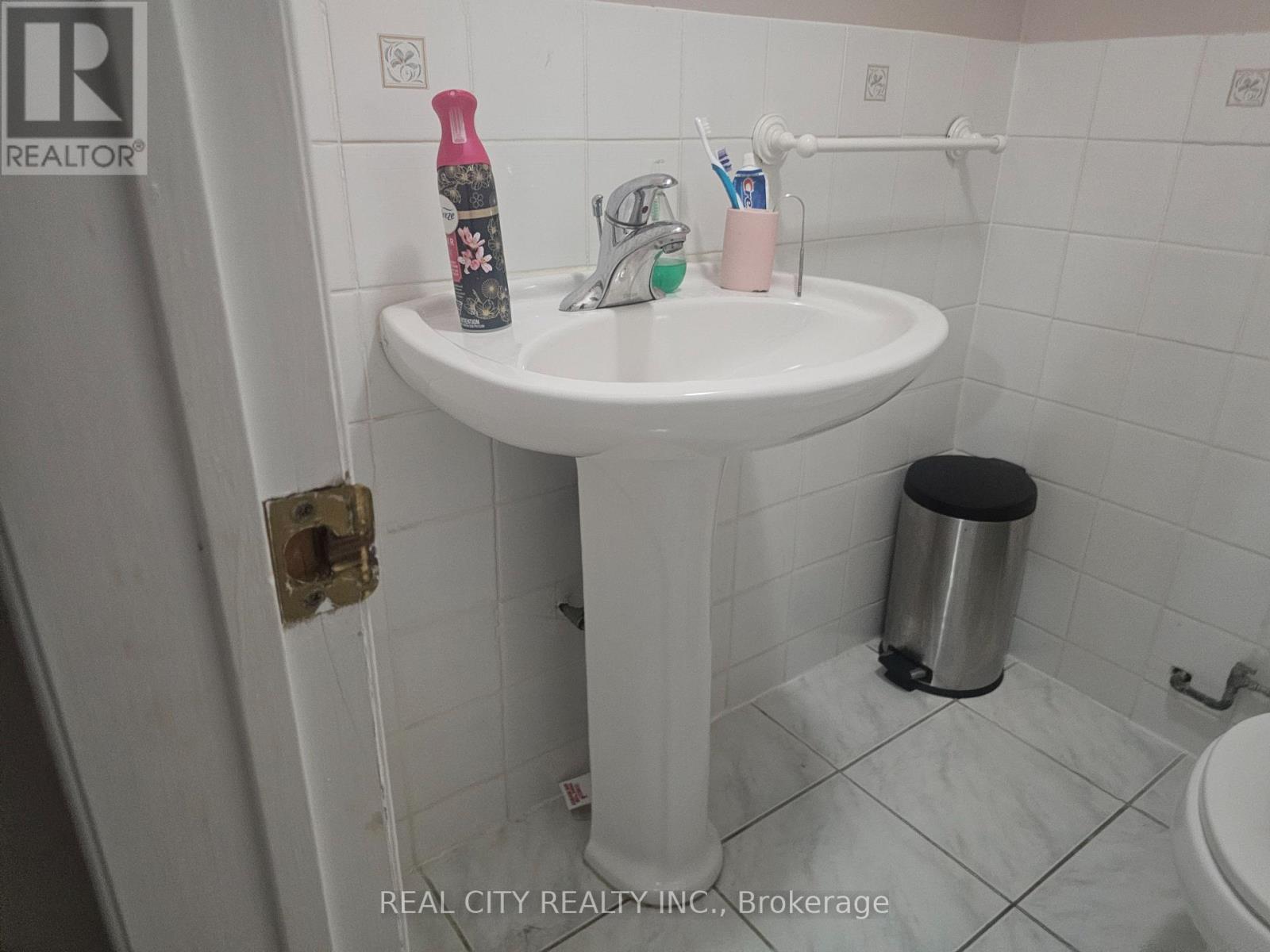 37 Bobcat Street, Brampton (Sandringham-Wellington), Ontario  L6R 1C8 - Photo 22 - W12852752