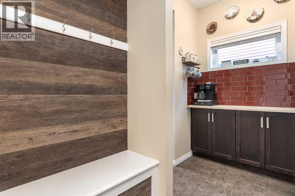 26 Mount Rae Terrace, Okotoks, Alberta  T1S 0M6 - Photo 7 - A2292754