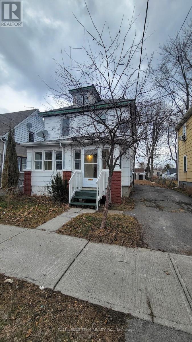 521 YORK STREET, Cornwall, Ontario