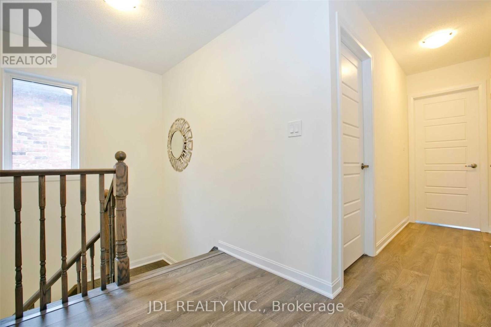 16 Casely Avenue, Richmond Hill, Ontario  L4S 0K3 - Photo 12 - N12878068