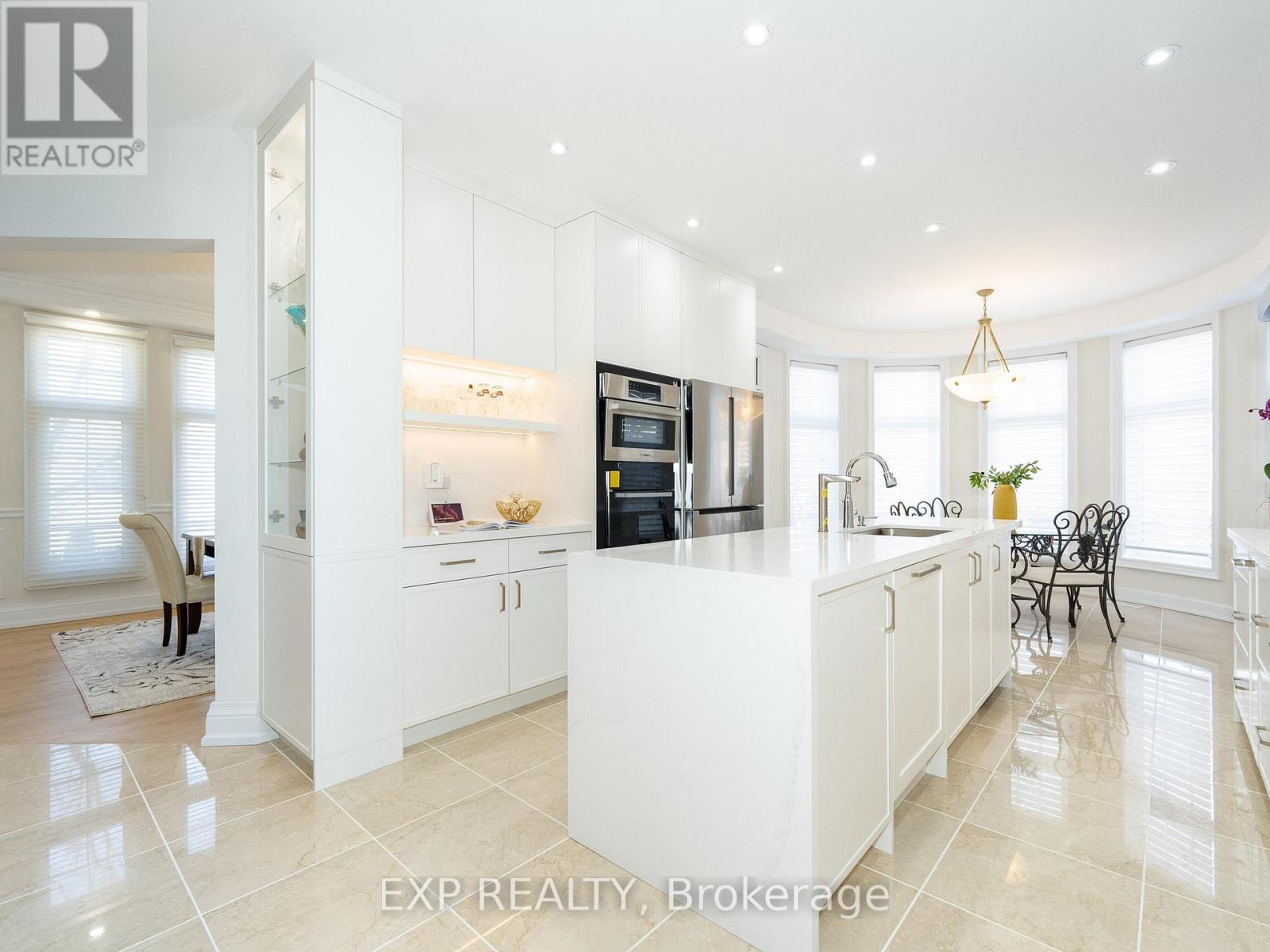 249 Boake Trail, Richmond Hill, Ontario  L4B 4B4 - Photo 12 - N12878074