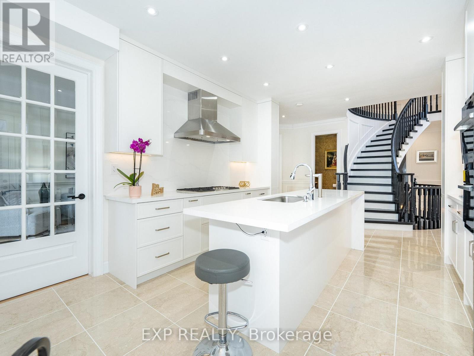 249 Boake Trail, Richmond Hill, Ontario  L4B 4B4 - Photo 13 - N12878074