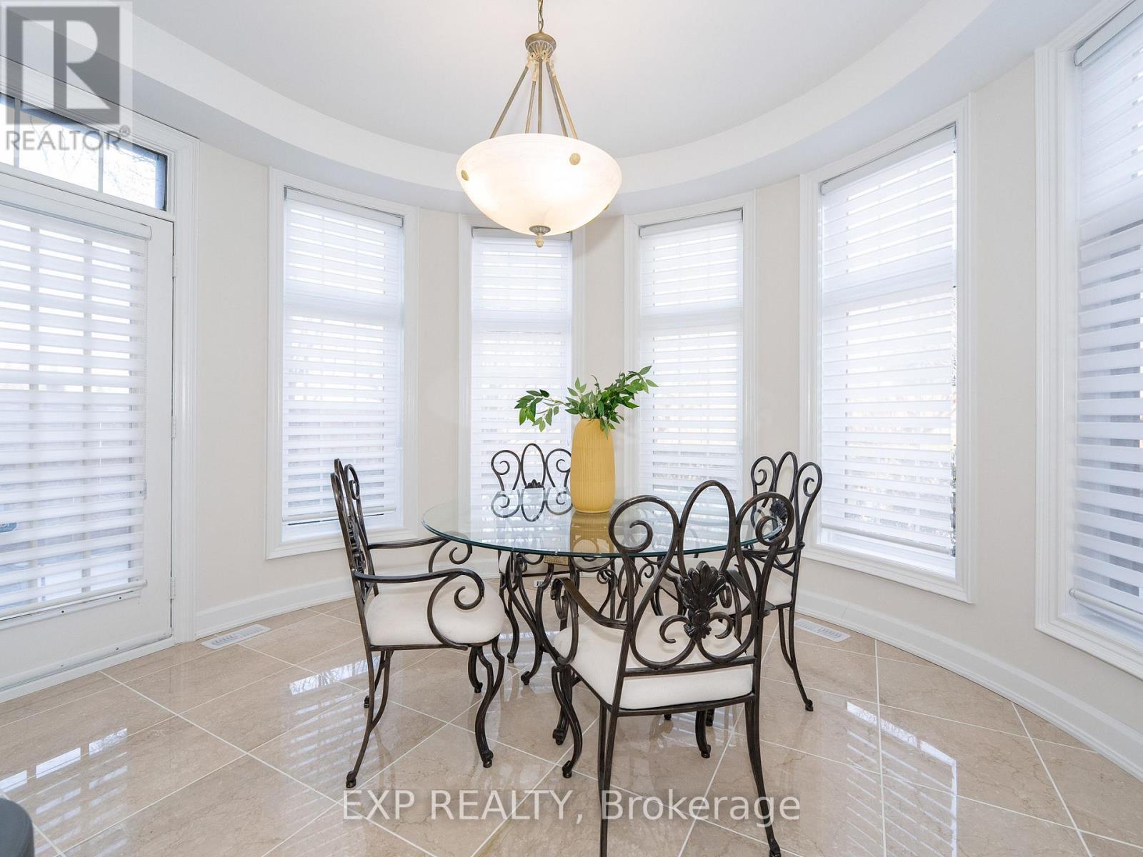 249 Boake Trail, Richmond Hill, Ontario  L4B 4B4 - Photo 16 - N12878074