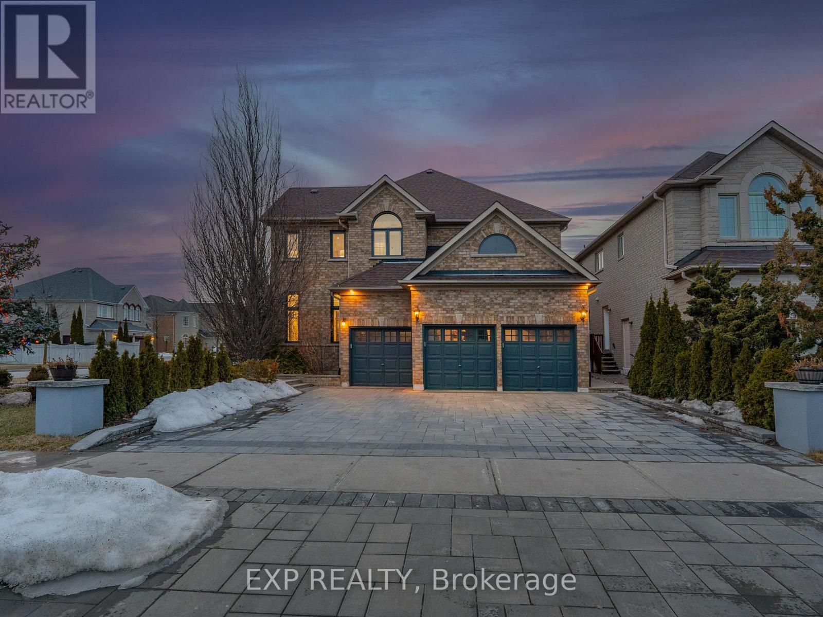 249 Boake Trail, Richmond Hill, Ontario  L4B 4B4 - Photo 5 - N12878074