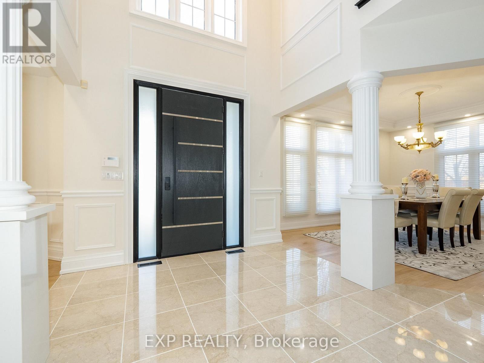 249 Boake Trail, Richmond Hill, Ontario  L4B 4B4 - Photo 6 - N12878074