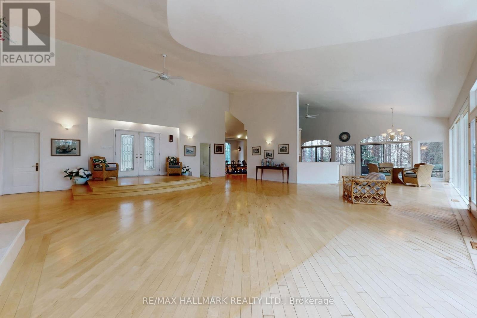 18381 Mccowan Road, East Gwillimbury, Ontario  L0G 1M0 - Photo 10 - N12878160