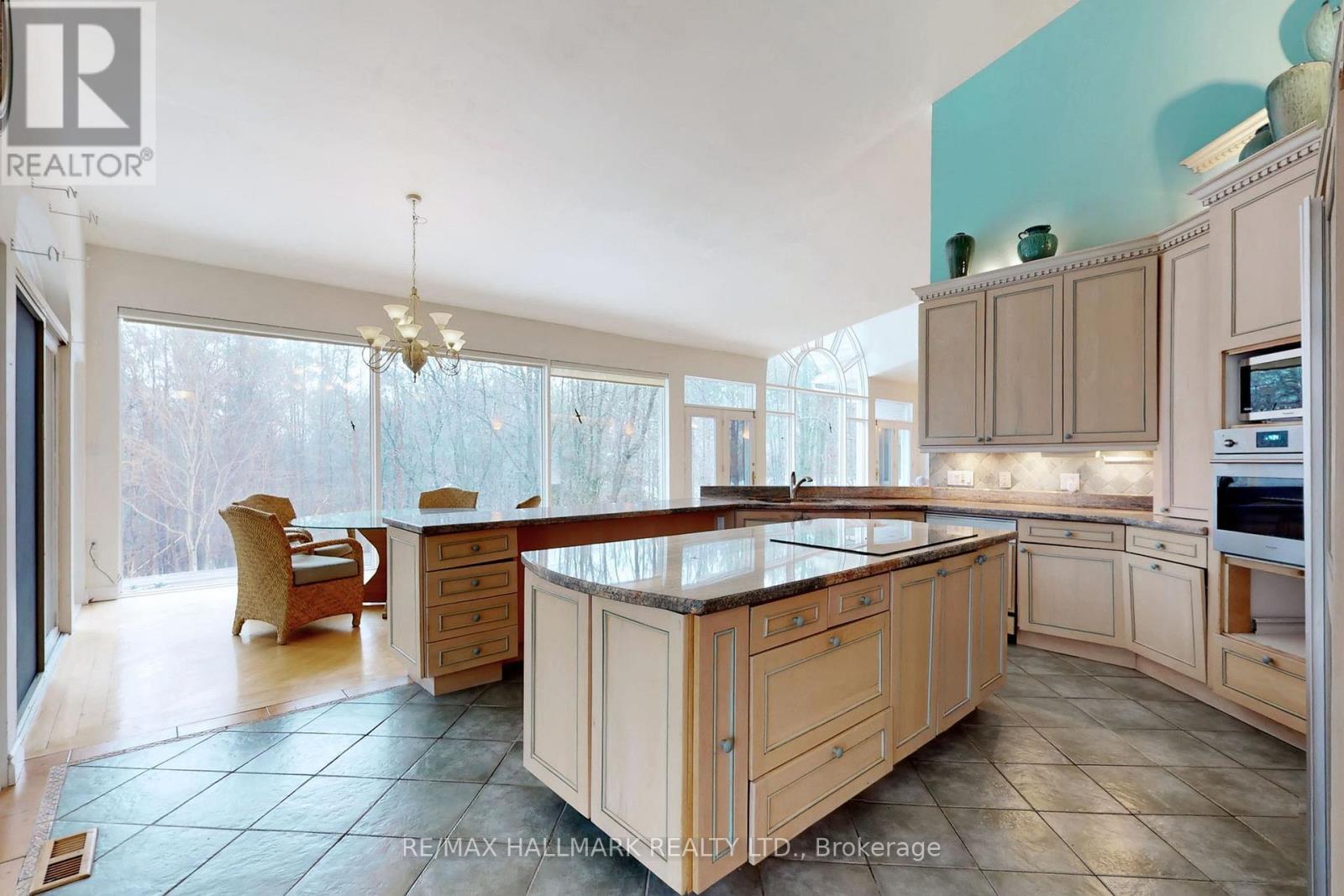 18381 Mccowan Road, East Gwillimbury, Ontario  L0G 1M0 - Photo 14 - N12878160