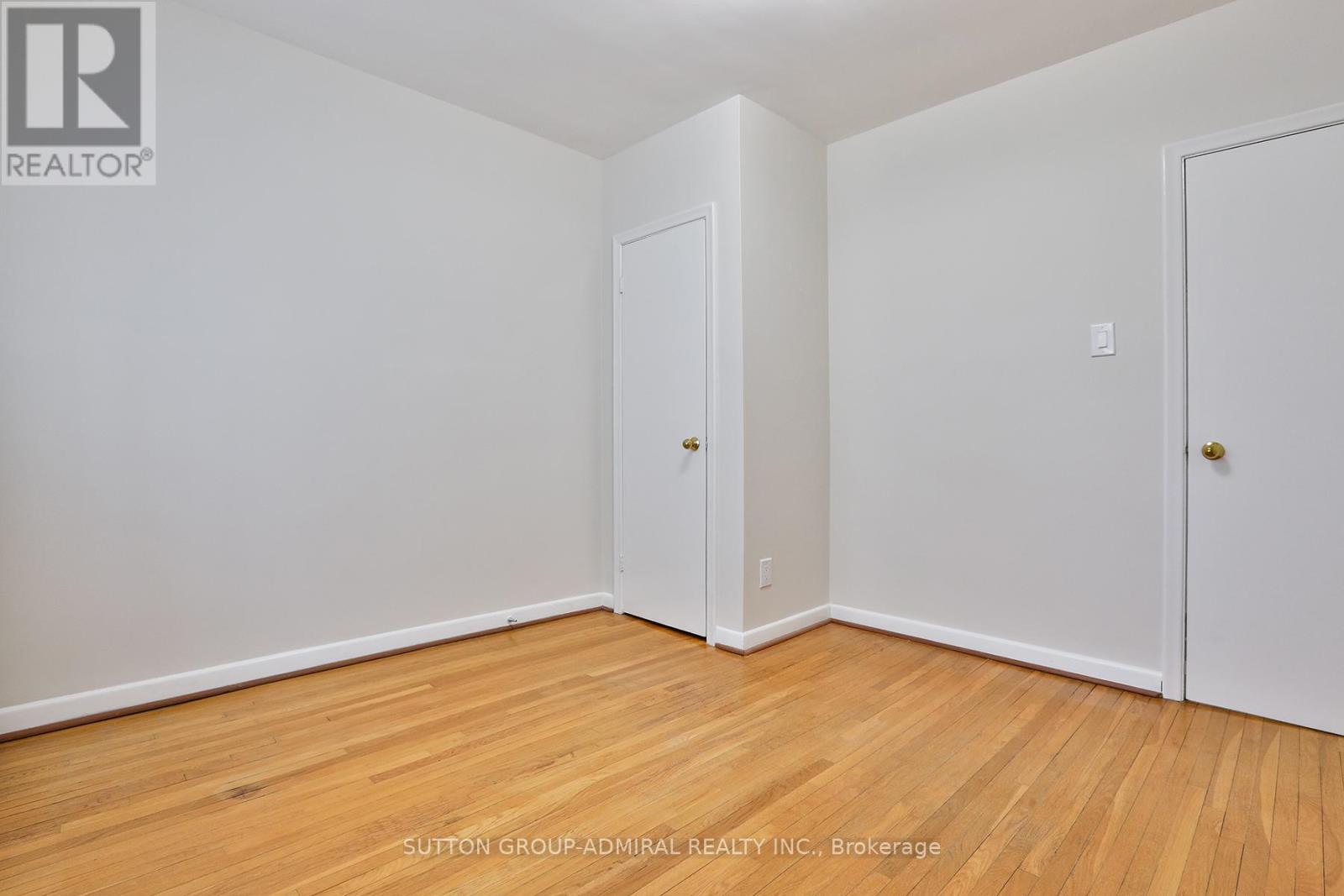 264 Mcconvey Drive, Richmond Hill (Crosby), Ontario  L4C 3K2 - Photo 13 - N12878162