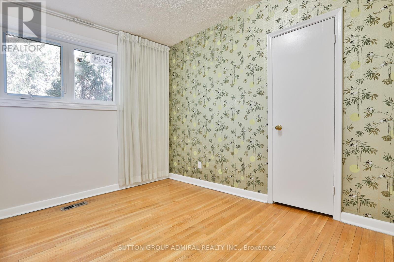 264 Mcconvey Drive, Richmond Hill (Crosby), Ontario  L4C 3K2 - Photo 14 - N12878162