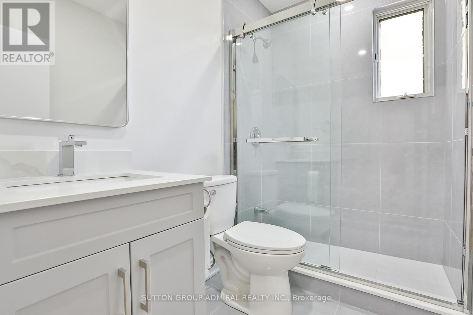 264 Mcconvey Drive, Richmond Hill (Crosby), Ontario  L4C 3K2 - Photo 16 - N12878162