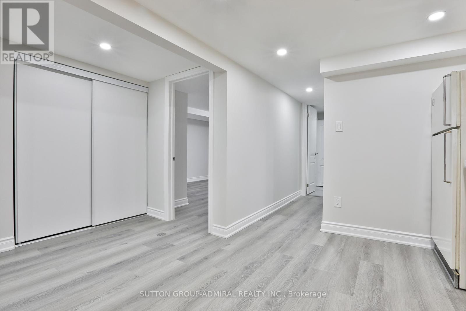 264 Mcconvey Drive, Richmond Hill (Crosby), Ontario  L4C 3K2 - Photo 20 - N12878162