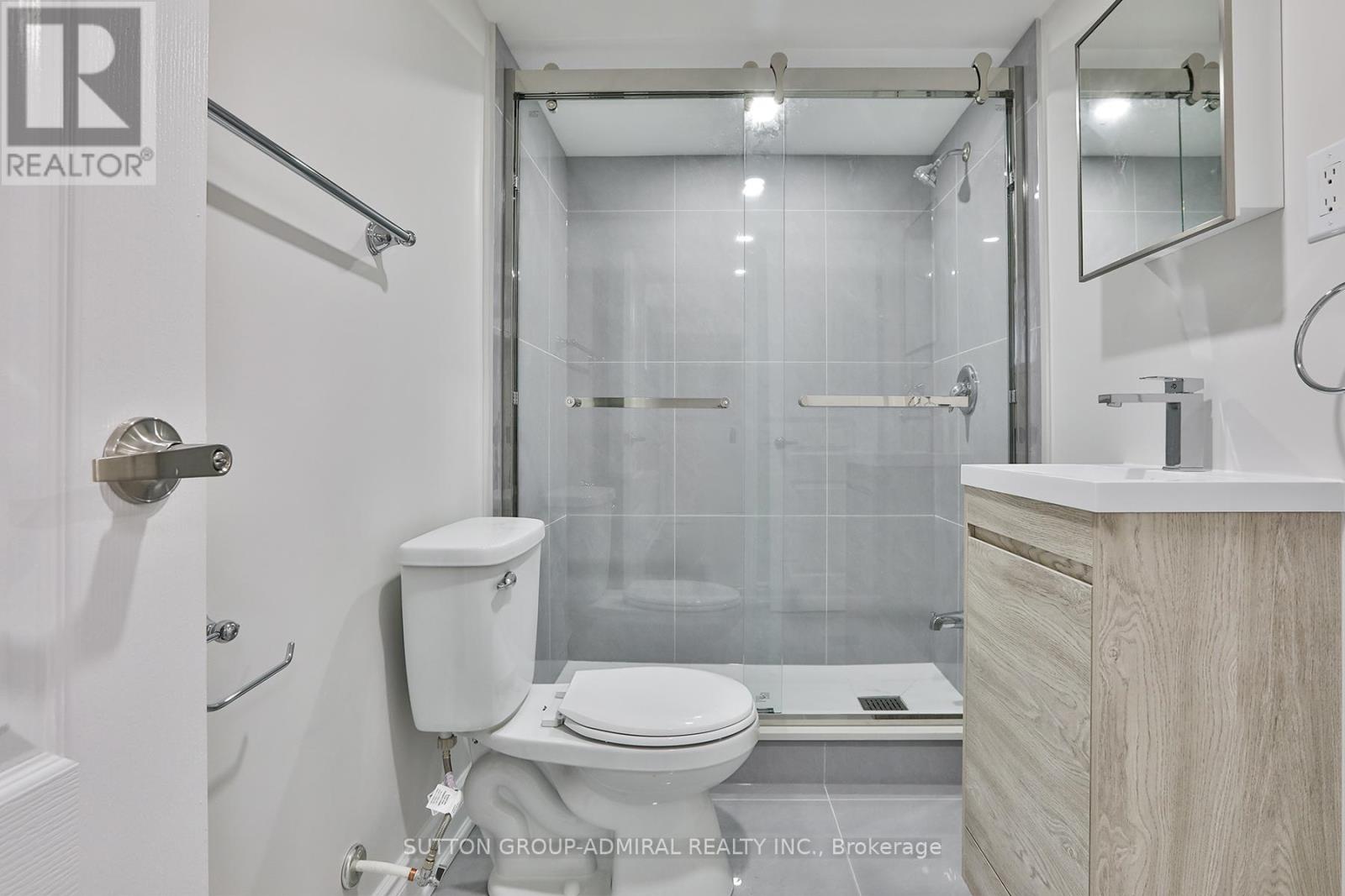 264 Mcconvey Drive, Richmond Hill (Crosby), Ontario  L4C 3K2 - Photo 23 - N12878162