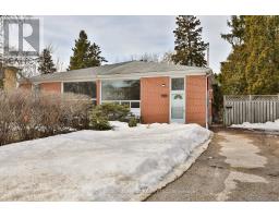 264 MCCONVEY DRIVE, Richmond Hill, Ontario