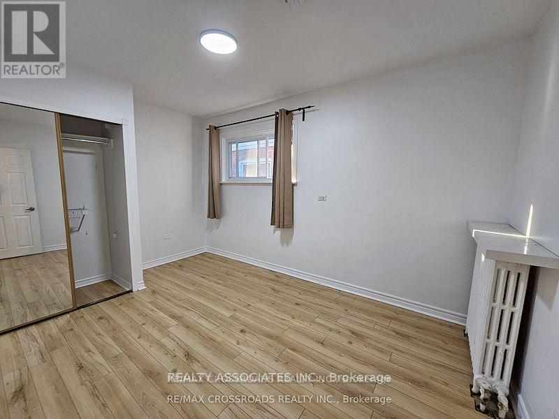 -Main - 33 Branstone Road, Toronto, Ontario  M6E 4E3 - Photo 11 - W12878024