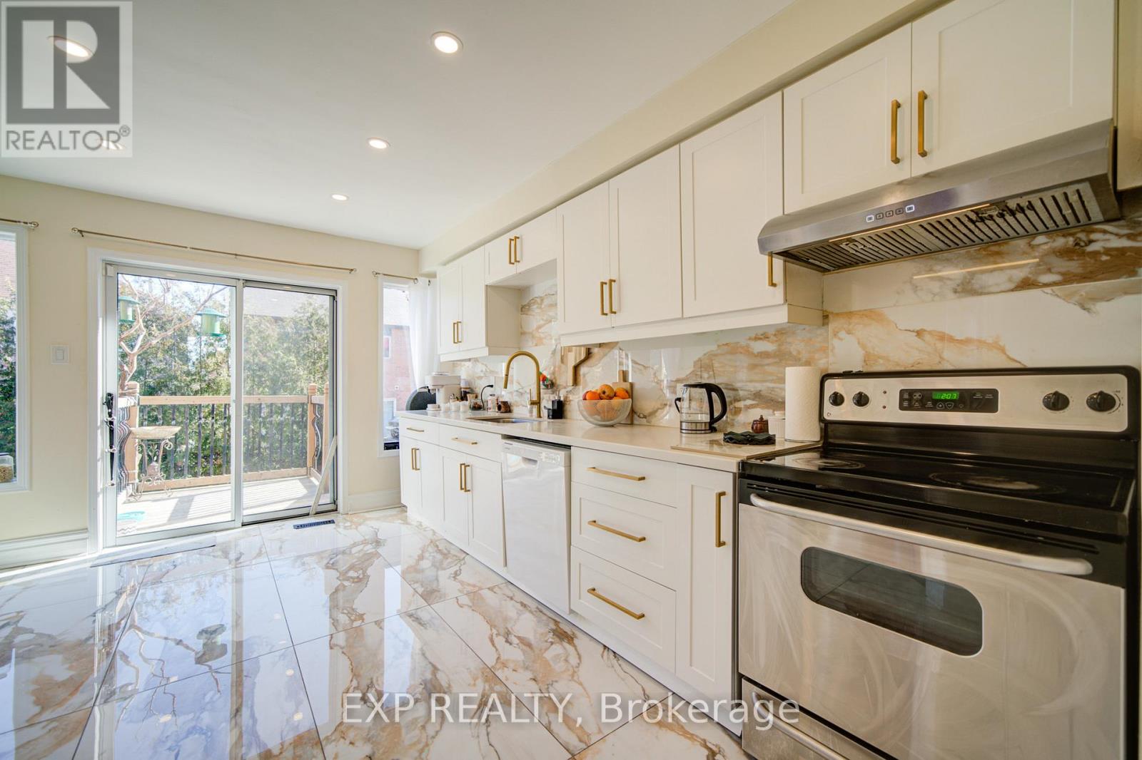 3824 Allcroft Road, Mississauga, Ontario  L5N 6V6 - Photo 10 - W12878050