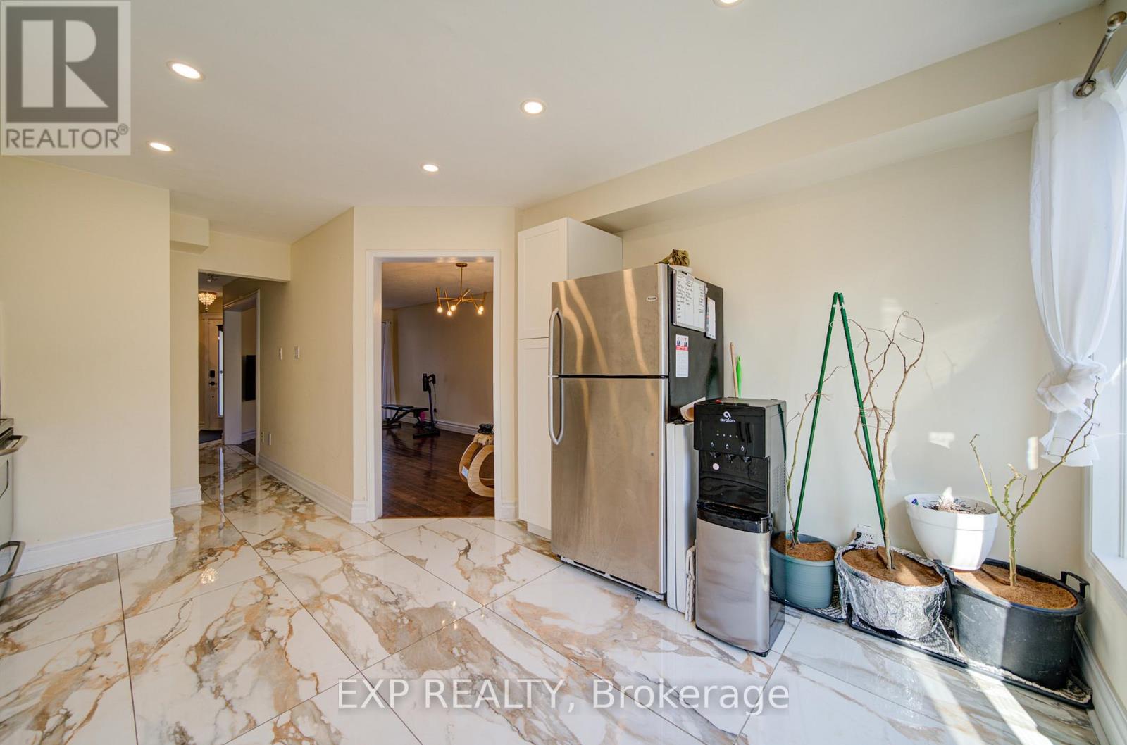 3824 Allcroft Road, Mississauga, Ontario  L5N 6V6 - Photo 13 - W12878050