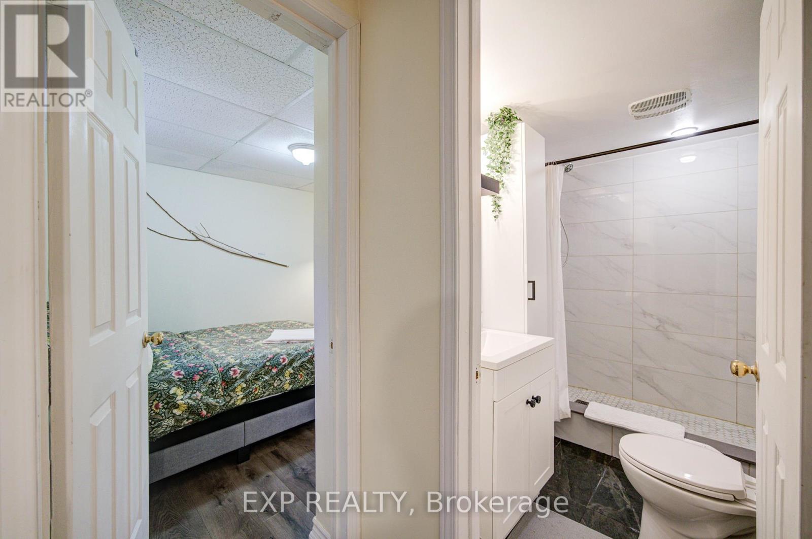 3824 Allcroft Road, Mississauga, Ontario  L5N 6V6 - Photo 39 - W12878050