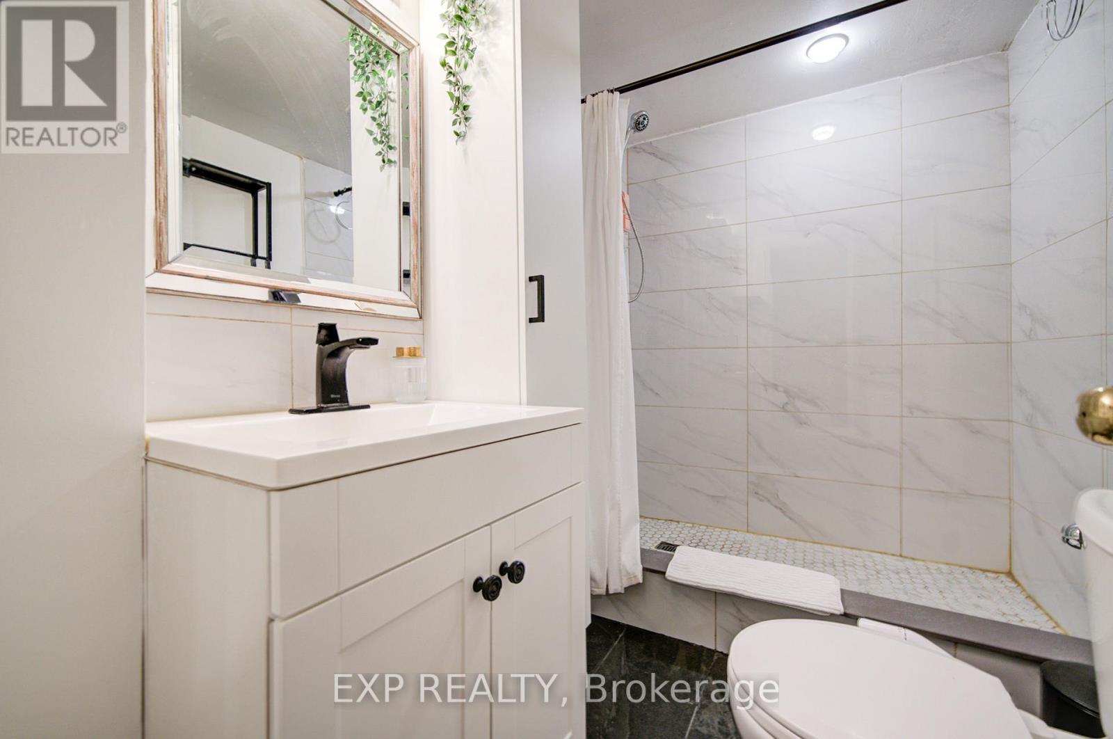 3824 Allcroft Road, Mississauga, Ontario  L5N 6V6 - Photo 40 - W12878050