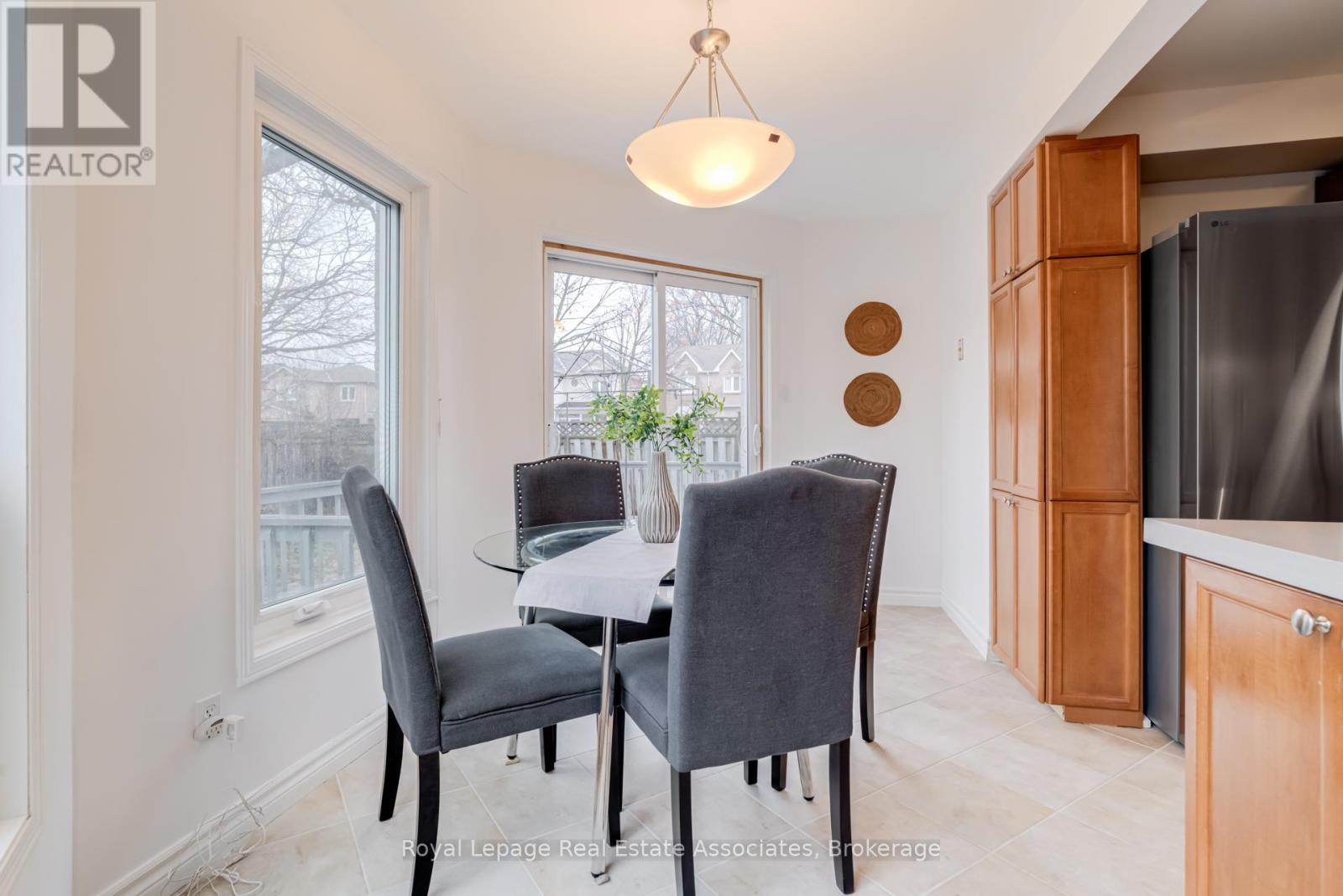 3114 Dalehurst Drive, Mississauga, Ontario  L5N 6M9 - Photo 12 - W12878080