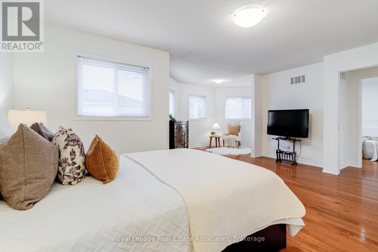 3114 Dalehurst Drive, Mississauga, Ontario  L5N 6M9 - Photo 20 - W12878080