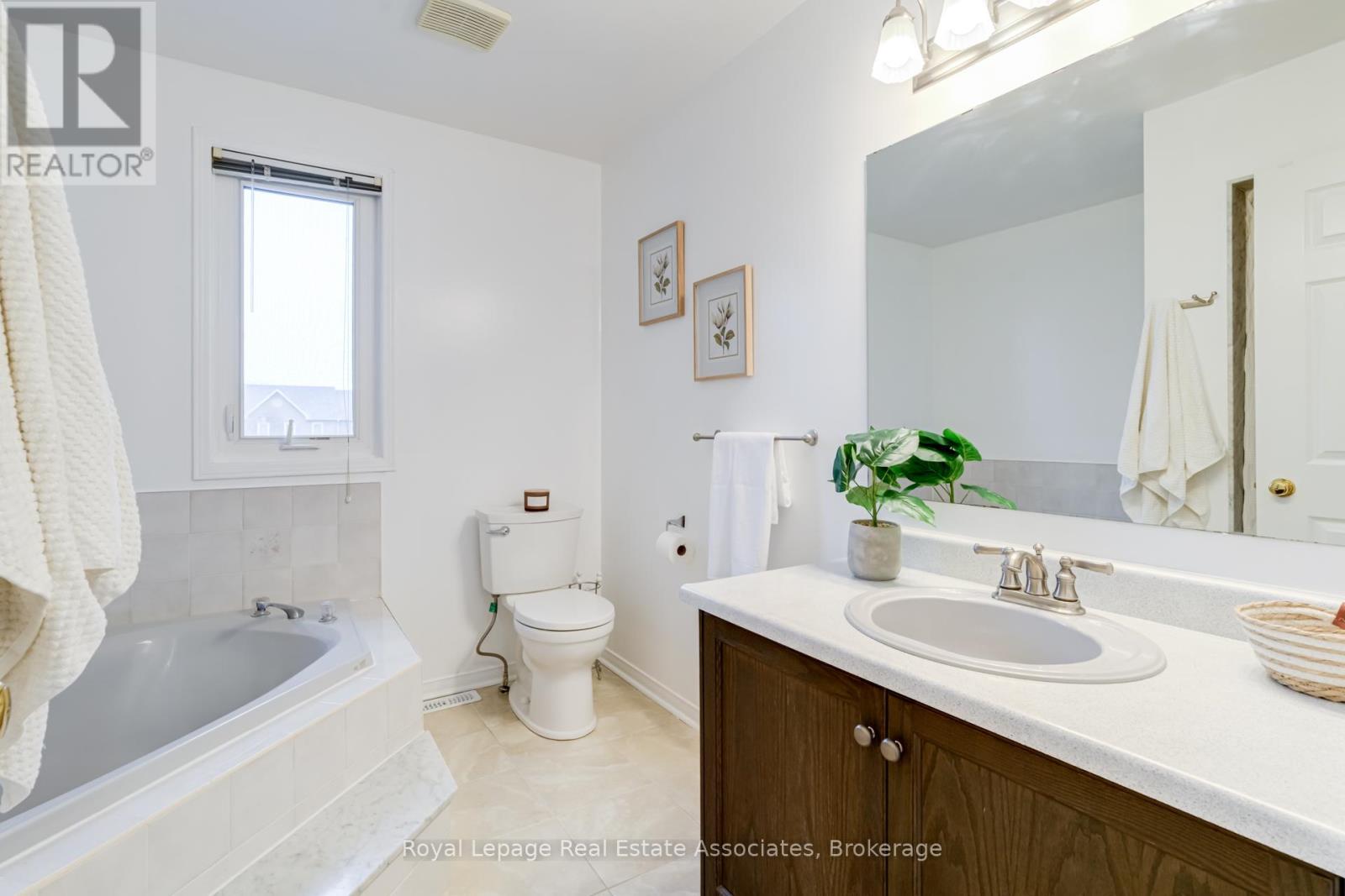 3114 Dalehurst Drive, Mississauga, Ontario  L5N 6M9 - Photo 23 - W12878080