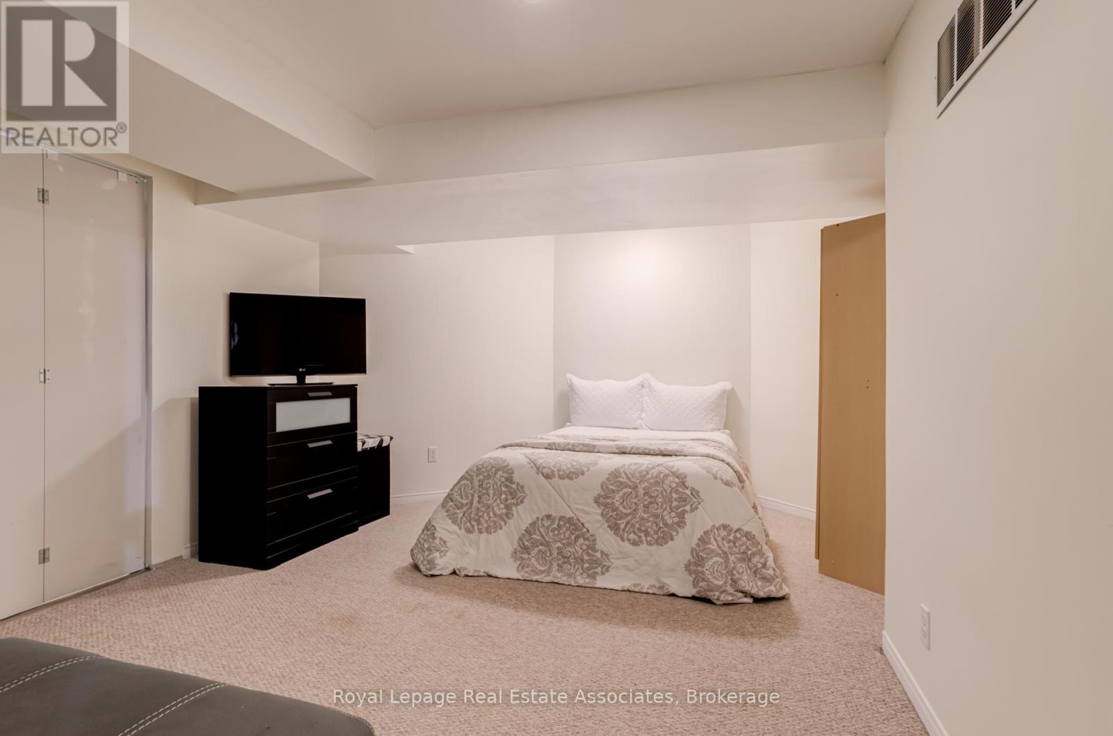 3114 Dalehurst Drive, Mississauga, Ontario  L5N 6M9 - Photo 33 - W12878080