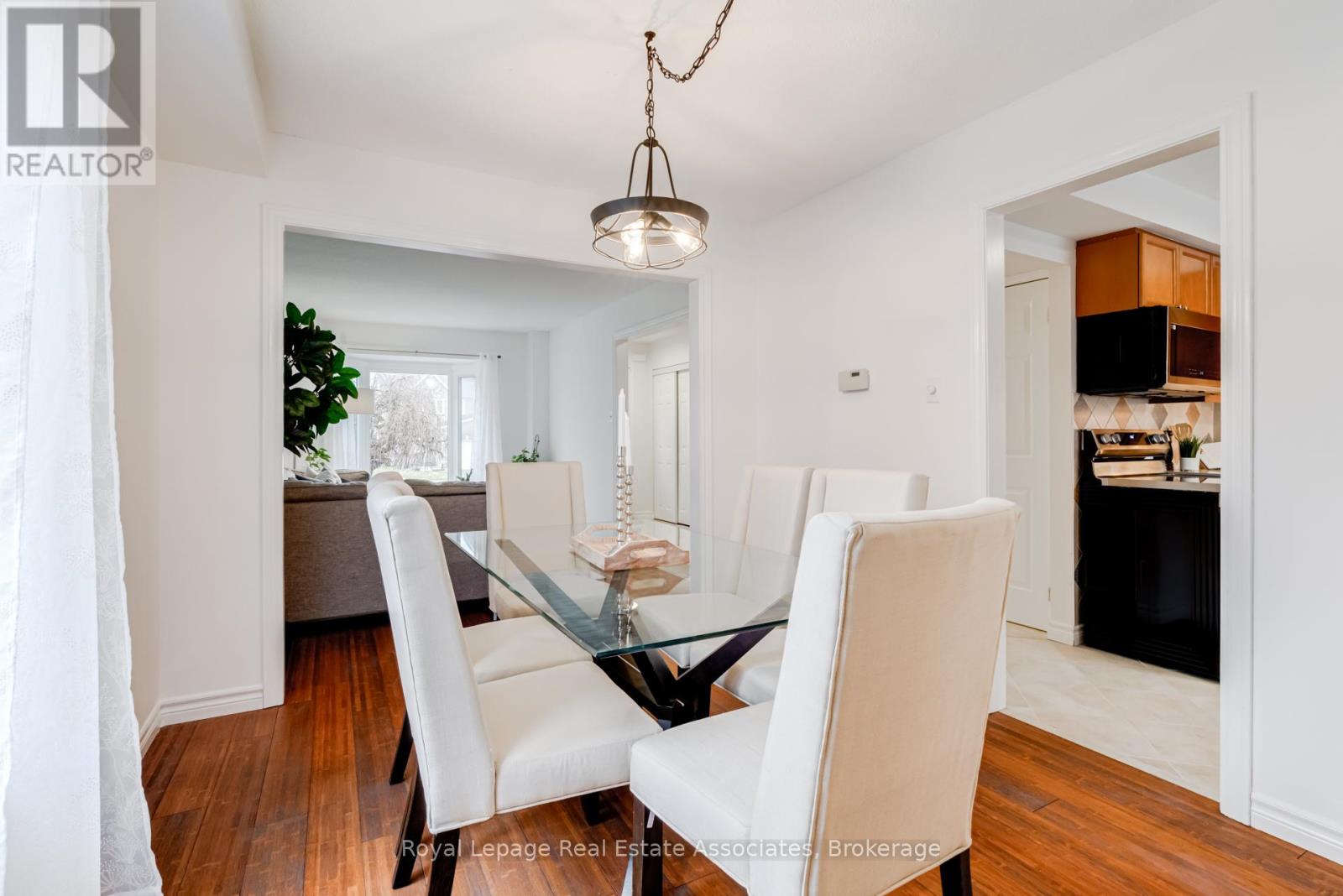 3114 Dalehurst Drive, Mississauga, Ontario  L5N 6M9 - Photo 6 - W12878080