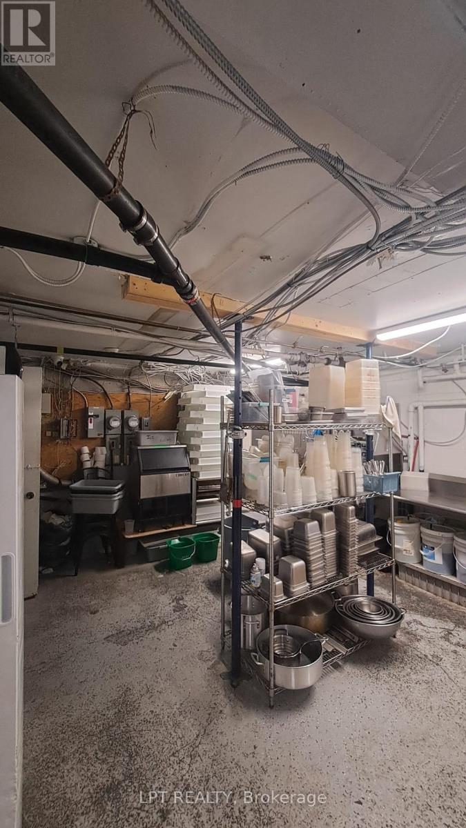 122 Atlantic Avenue, Toronto (South Parkdale), Ontario  M6K 1X9 - Photo 9 - W12878116