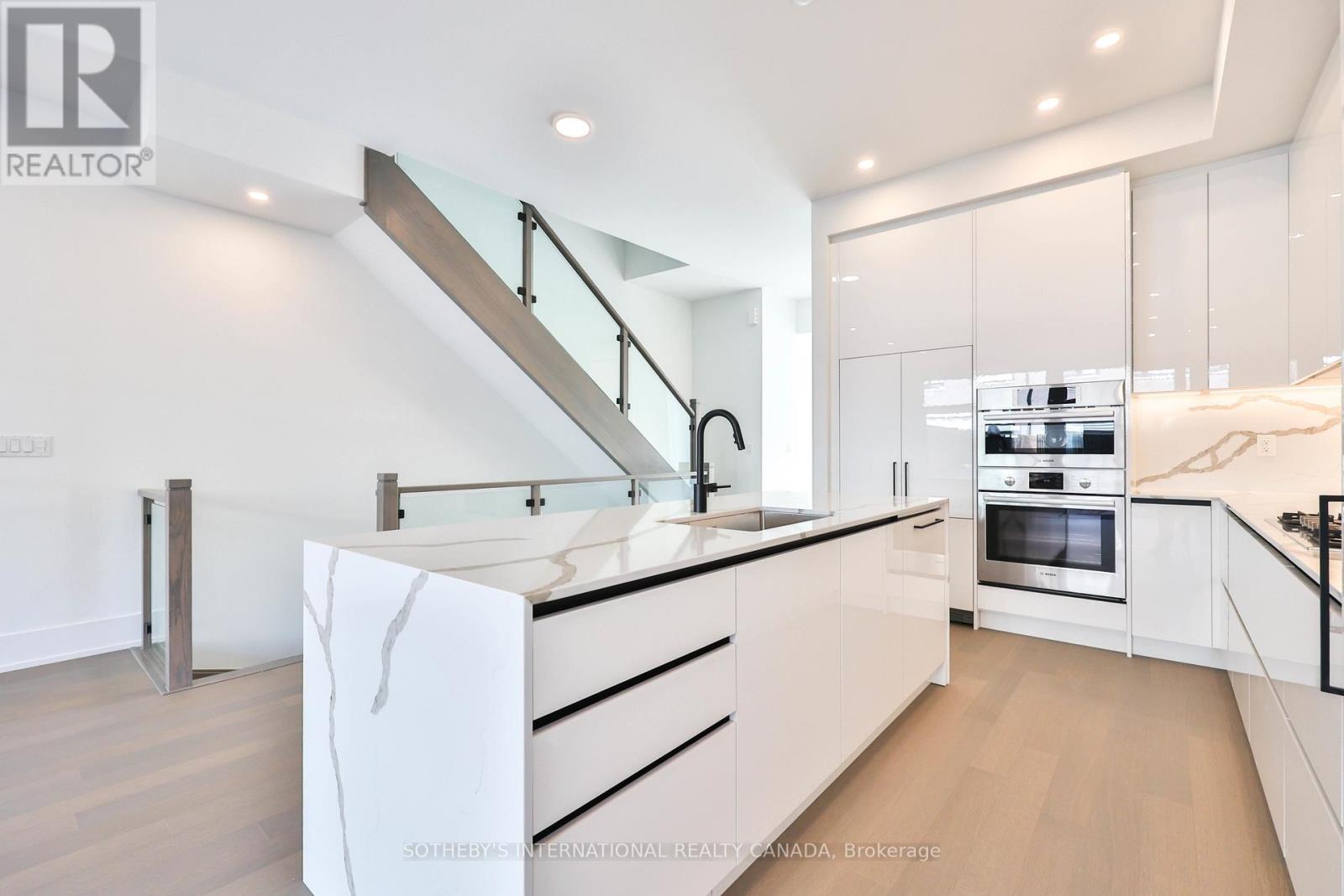 Th 85 - 60 Lou Parsons Way Drive, Mississauga, Ontario  L5H 0B2 - Photo 13 - W12878118