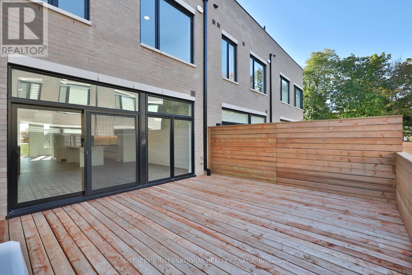 Th 85 - 60 Lou Parsons Way Drive, Mississauga, Ontario  L5H 0B2 - Photo 16 - W12878118