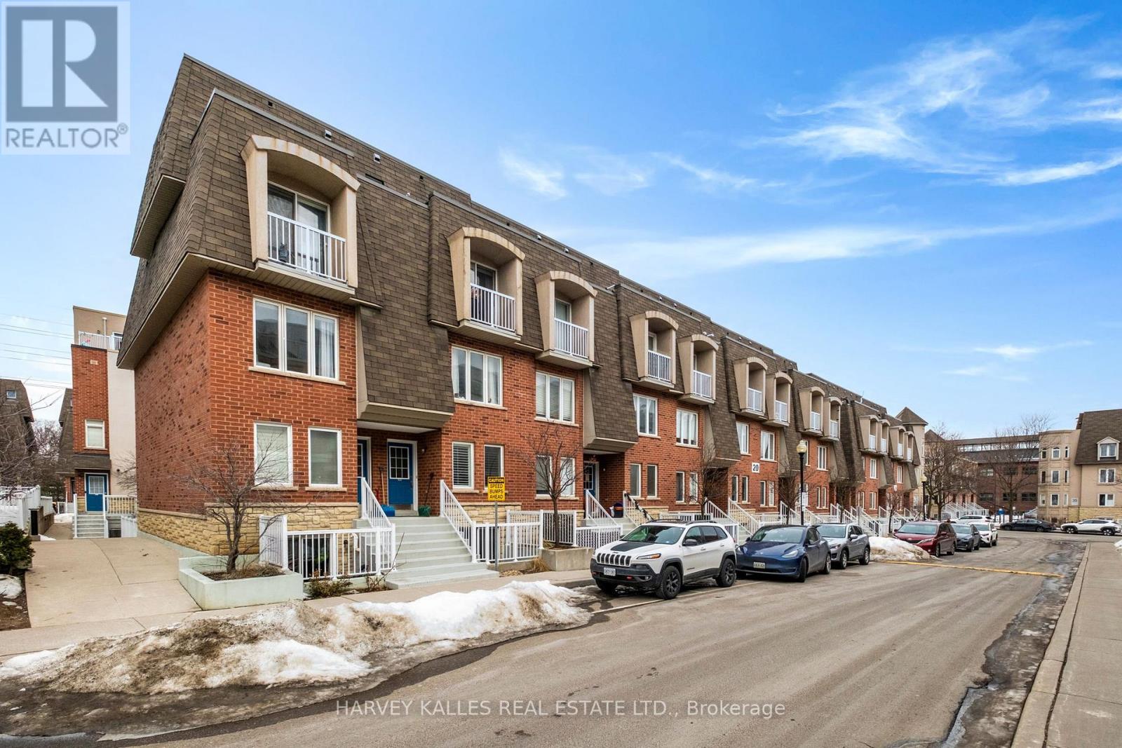 18 - 20 Turntable Crescent, Toronto (Dovercourt-Wallace Emerson-Junction), Ontario  M6H 4K9 - Photo 1 - W12878126