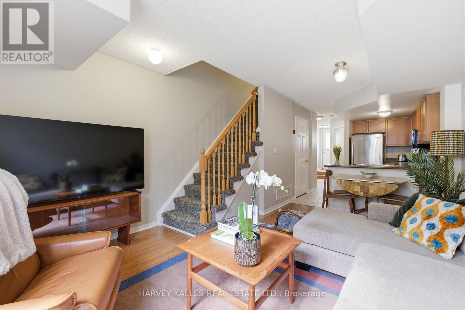 18 - 20 Turntable Crescent, Toronto (Dovercourt-Wallace Emerson-Junction), Ontario  M6H 4K9 - Photo 14 - W12878126