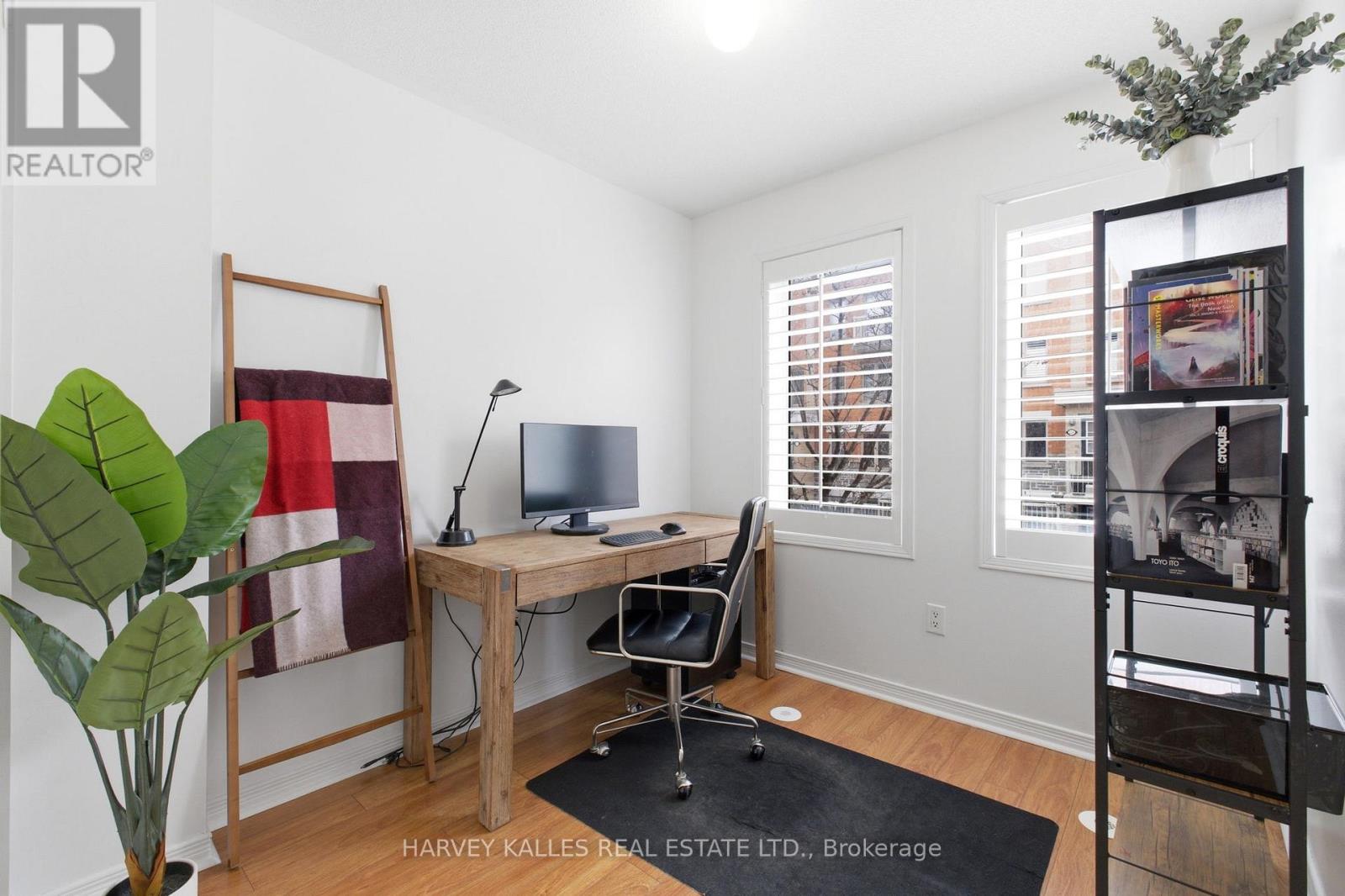 18 - 20 Turntable Crescent, Toronto (Dovercourt-Wallace Emerson-Junction), Ontario  M6H 4K9 - Photo 17 - W12878126