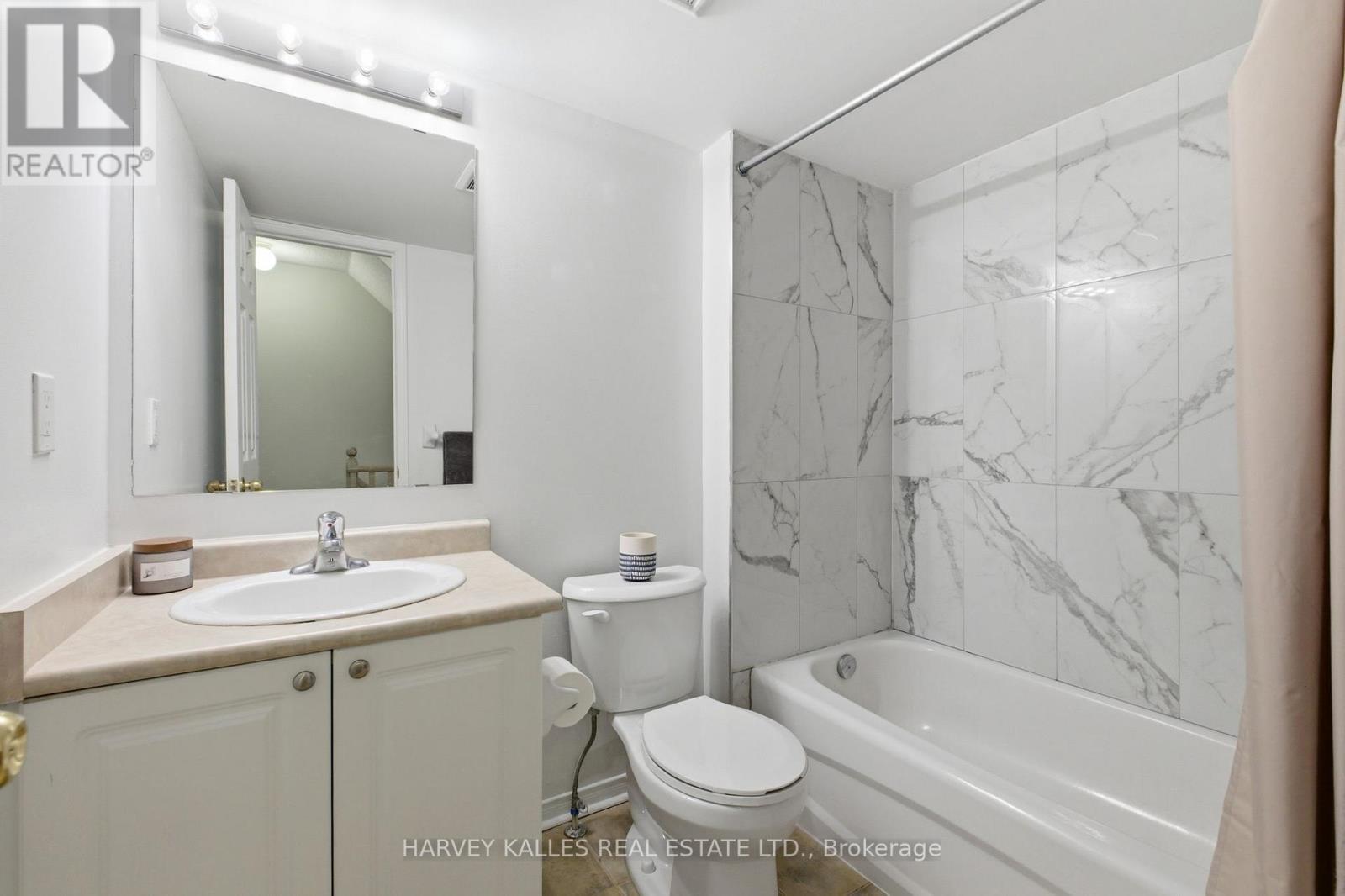 18 - 20 Turntable Crescent, Toronto (Dovercourt-Wallace Emerson-Junction), Ontario  M6H 4K9 - Photo 21 - W12878126