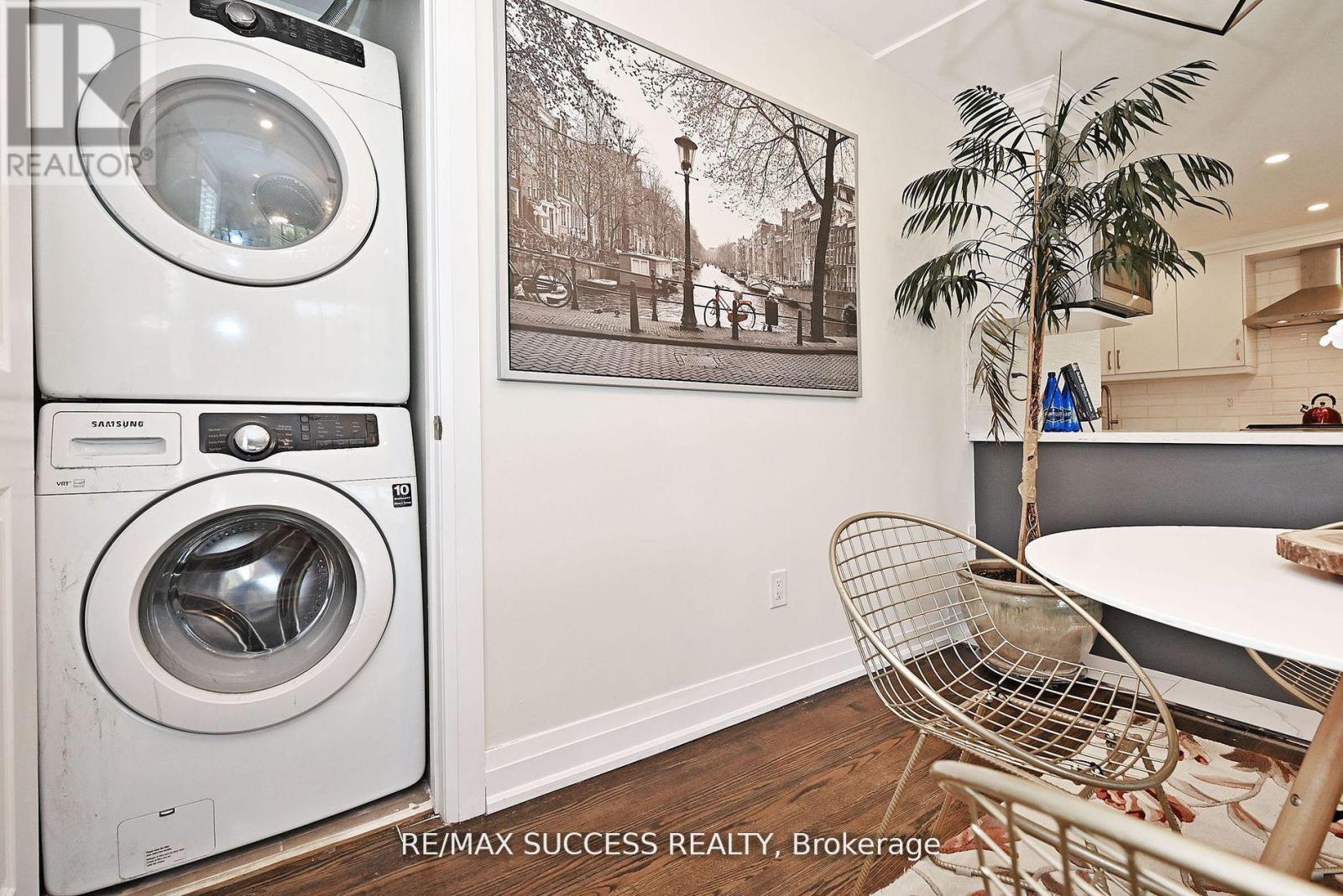 492 Sherin Drive, Oakville, Ontario  L6L 4J8 - Photo 24 - W12878136