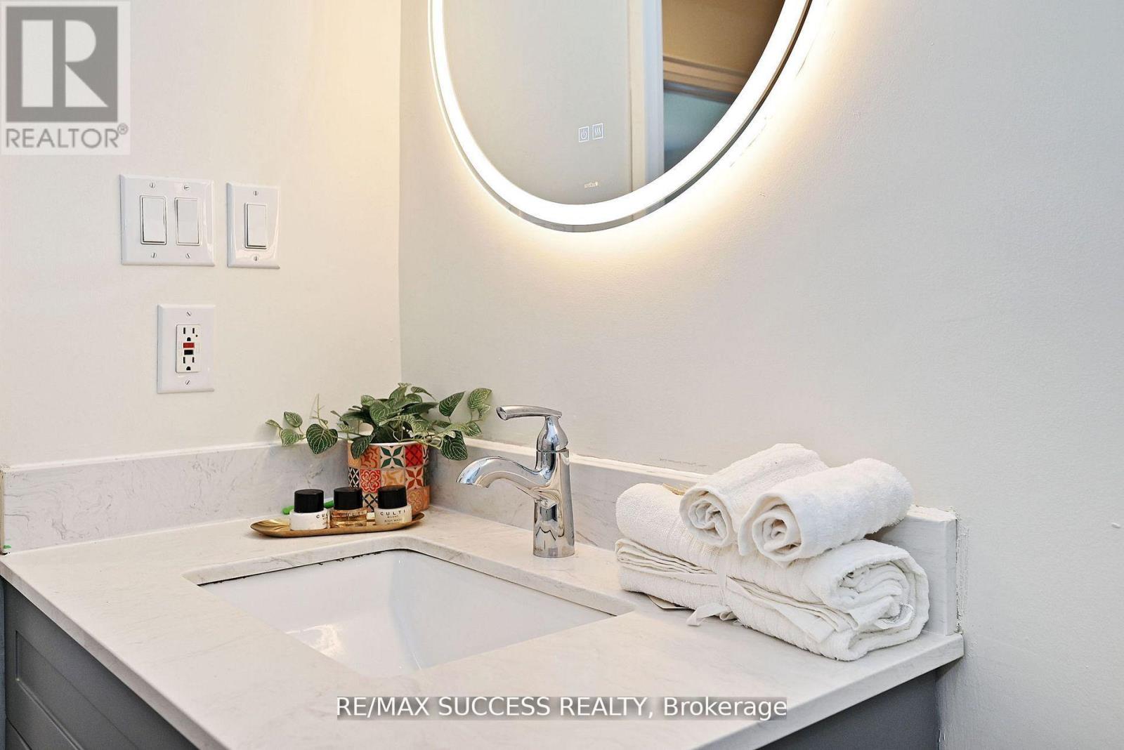 492 Sherin Drive, Oakville, Ontario  L6L 4J8 - Photo 29 - W12878136