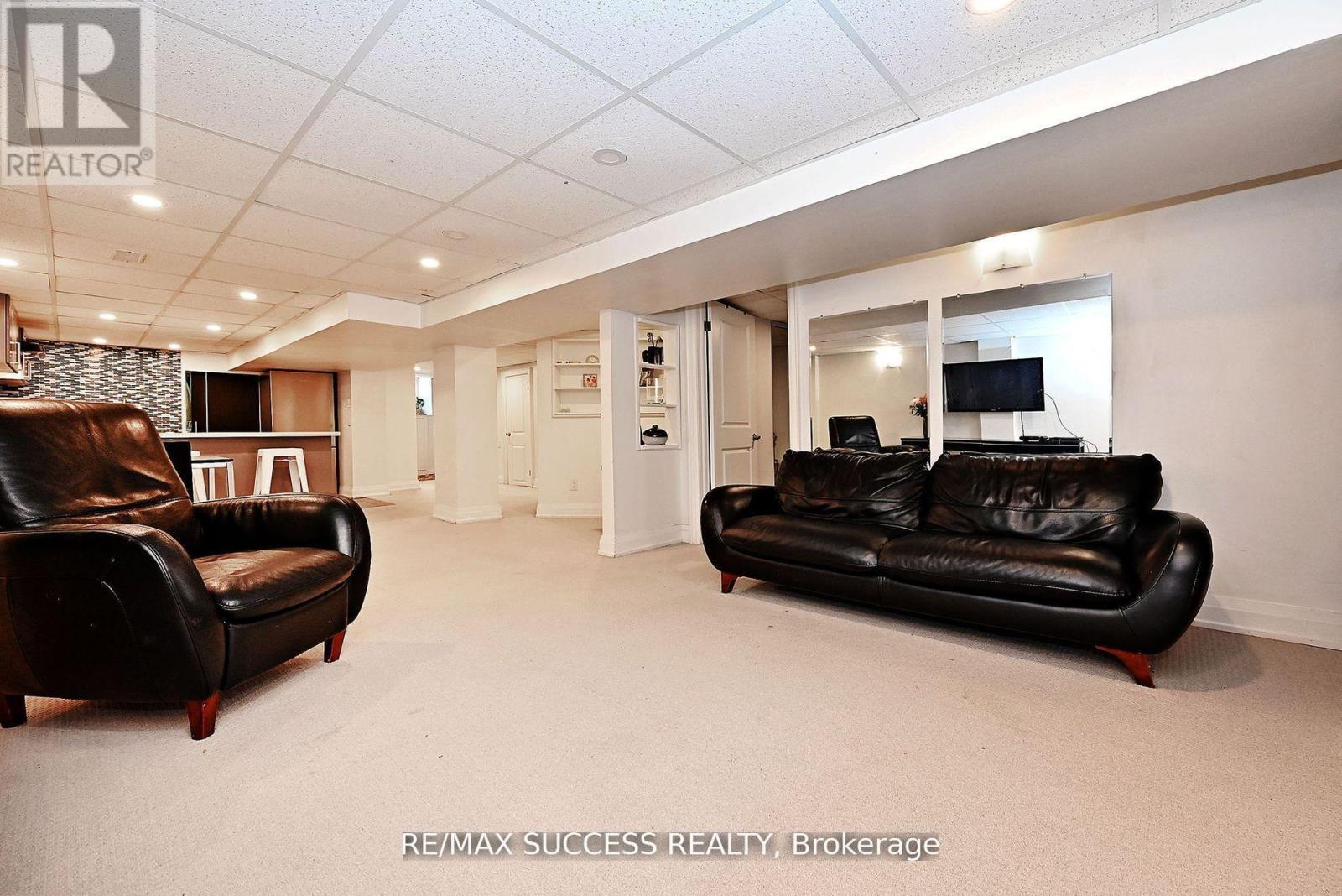 492 Sherin Drive, Oakville, Ontario  L6L 4J8 - Photo 34 - W12878136