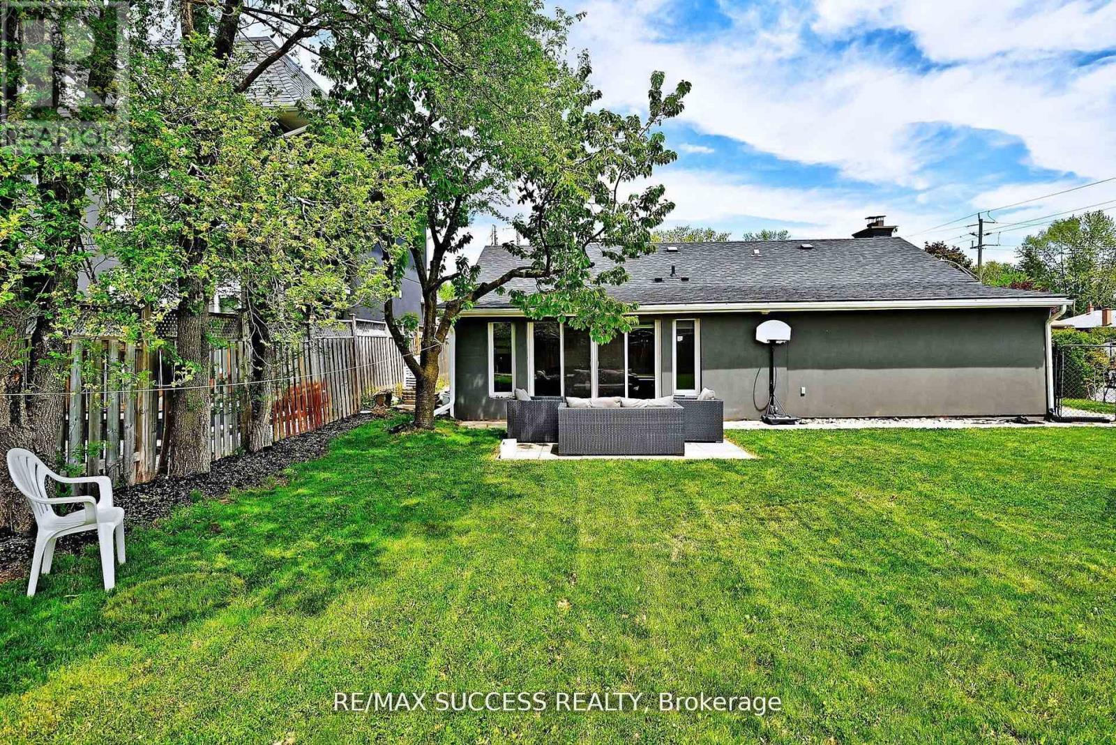 492 Sherin Drive, Oakville, Ontario  L6L 4J8 - Photo 40 - W12878136