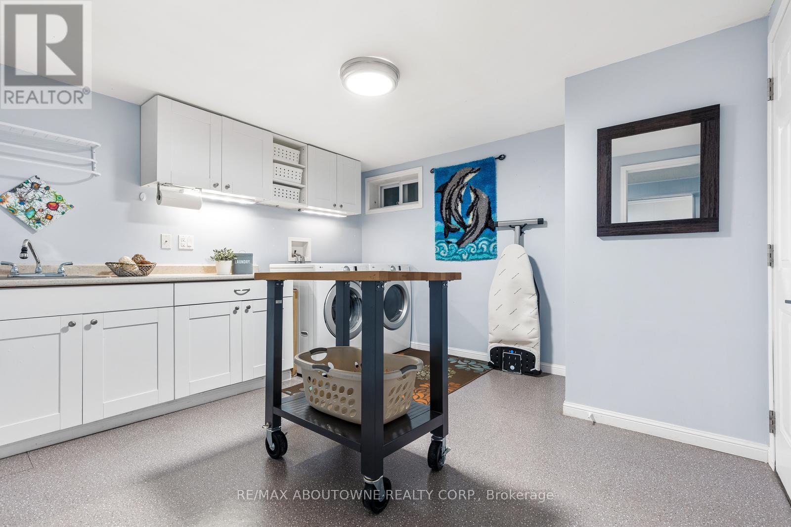 71 Sarah Lane, Oakville, Ontario  L6L 3V2 - Photo 27 - W12878144