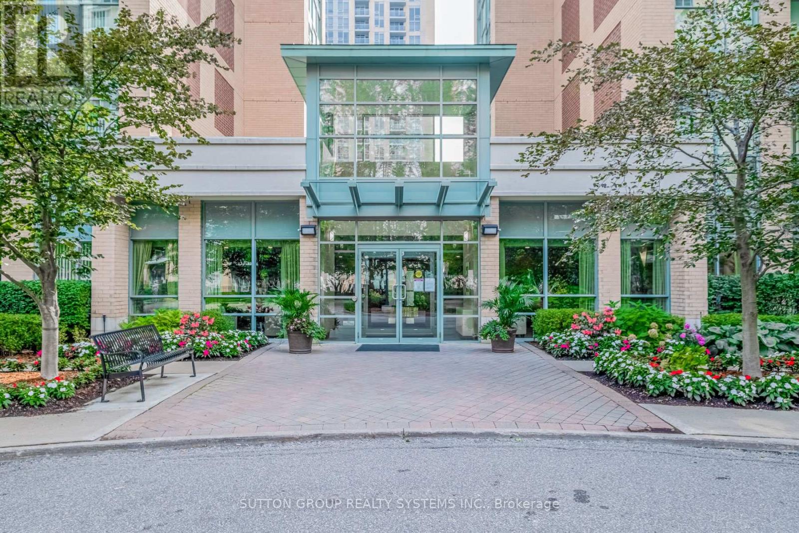 709 - 7 Michael Power Place, Toronto (Islington-City Centre West), Ontario  M9A 0A2 - Photo 19 - W12878180