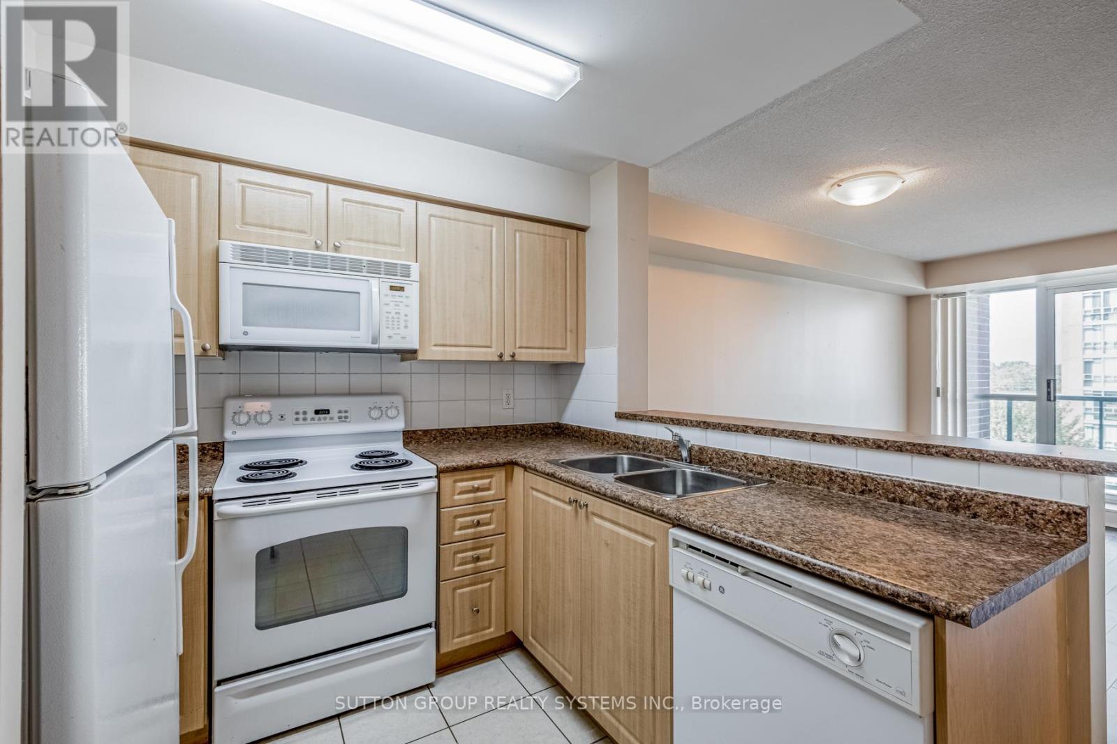 709 - 7 Michael Power Place, Toronto (Islington-City Centre West), Ontario  M9A 0A2 - Photo 20 - W12878180